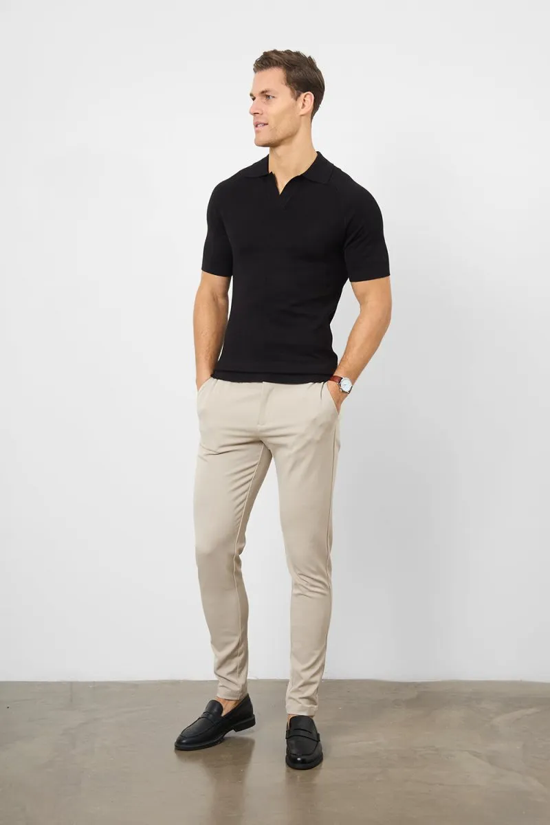 Textured Open Collar Knitted Polo Shirt in Black
