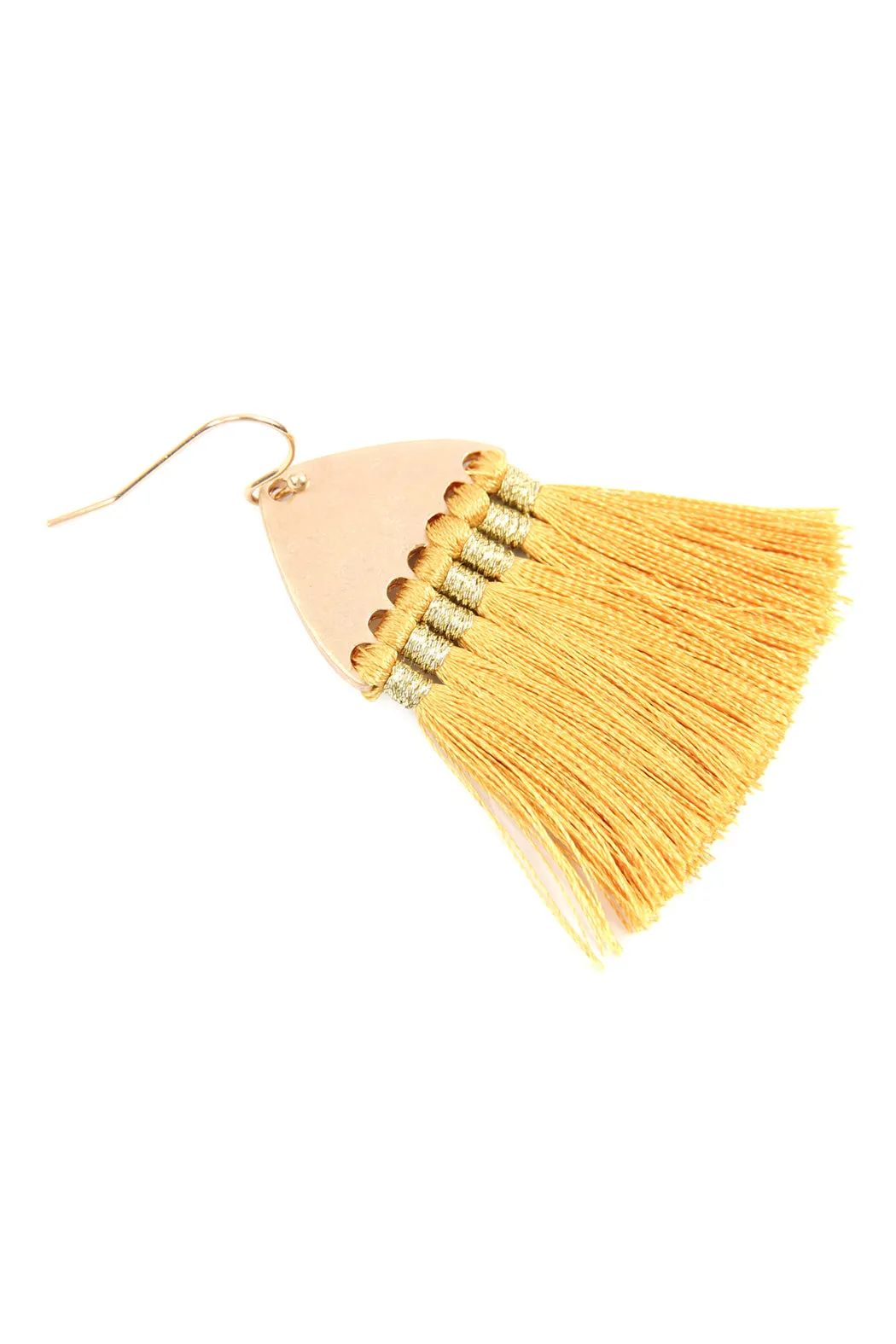 THREAD TASSEL HAMMERED METAL HOOK EARRINGS