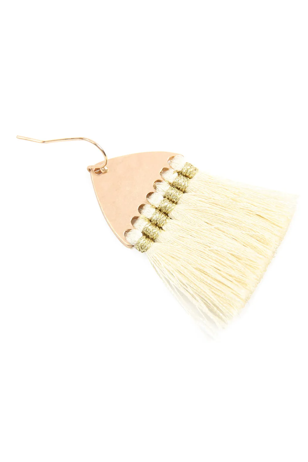 THREAD TASSEL HAMMERED METAL HOOK EARRINGS